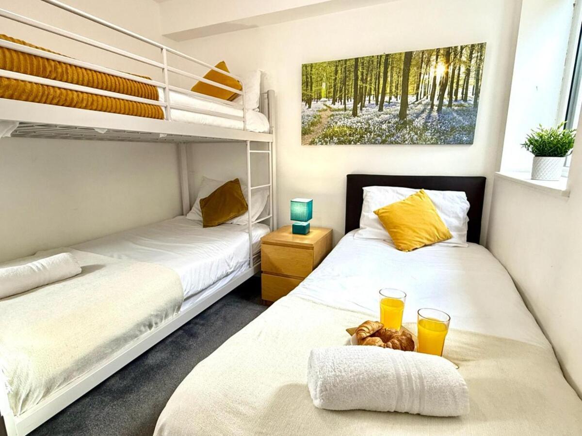 Walnut Luxurious 2-Bedroom With Ensuite - Parking, Netflix, Wifi - Close To Oxford, Bicester & Blenheim Palace Kidlington Exterior foto